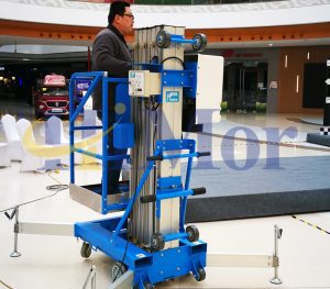 Portable man lift. CE standard man lift. Easy portable and movable.