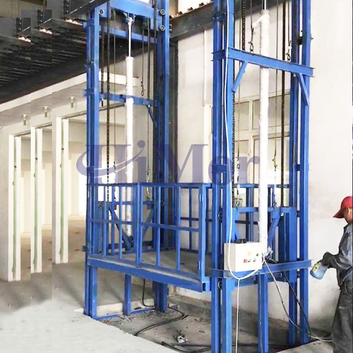 hydraulic goods lift