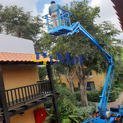 towable boom lift for tree