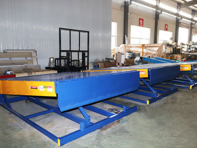 DOCK LEVELER