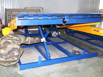 DOCK LEVELER MAINTENANCE BAR