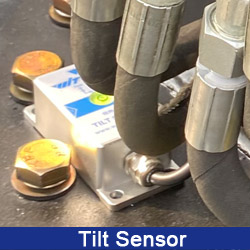 towable boom lift tilt sensor