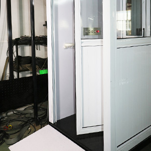 vertical platform lift folding door